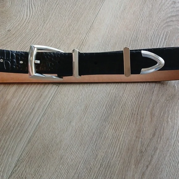 Black Genuine Italian Calfskin Leather Belt | Size 38 | Classic Men's Accessory - Picture 7 of 8